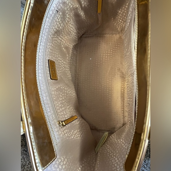HOLIDAY SPECIAL - KATE SPADE HANDBAG - Picture 3 of 14